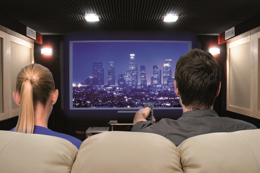 Proiector pentru perete vopsit